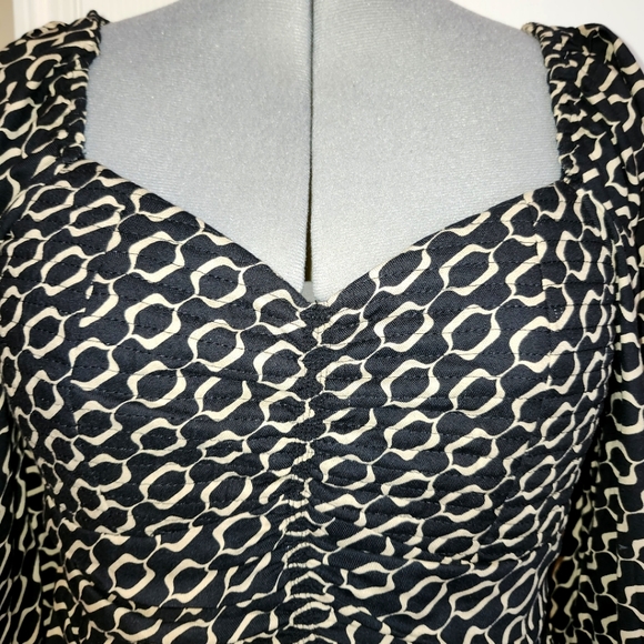 Geo babydoll dress in size Large NWT - Picture 13 of 14